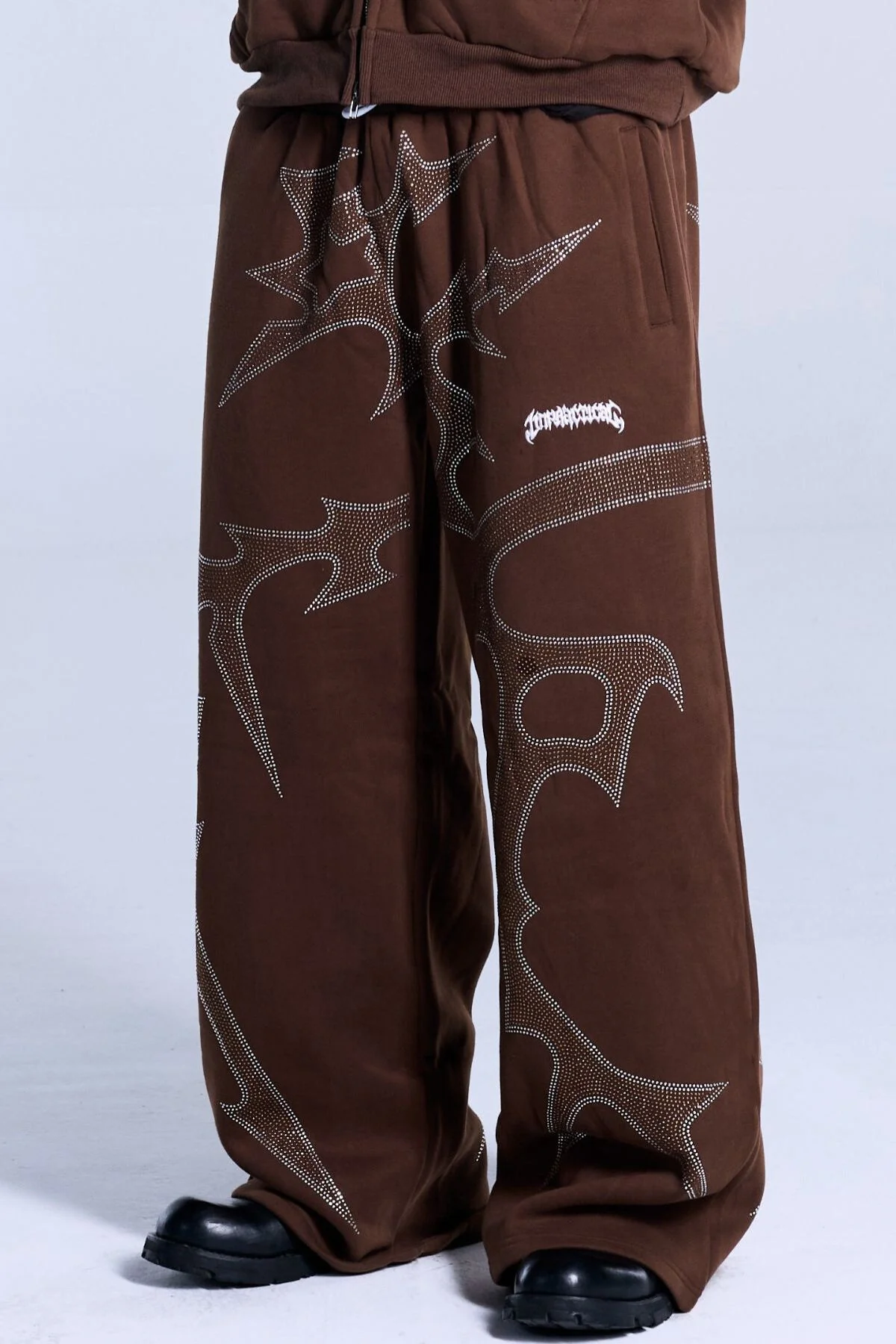 THORNS SWEATPANT BROWN - Image 2